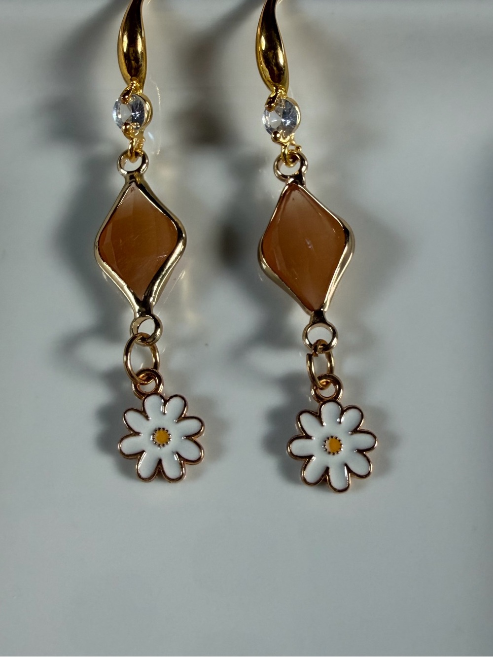 Gold-Tone Peach & White Daisy Drop Earrings